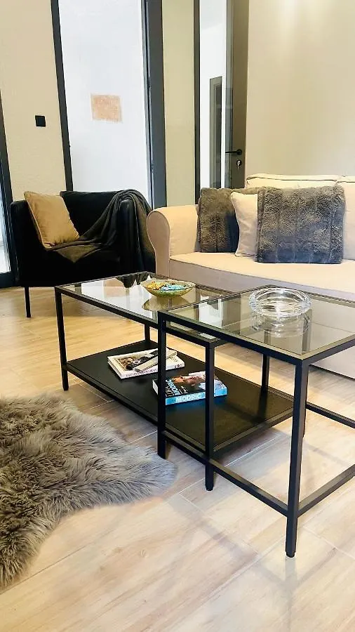 Modern Apartment With Fireplace & Stylish Kitchen 칸파나르 크로아티아